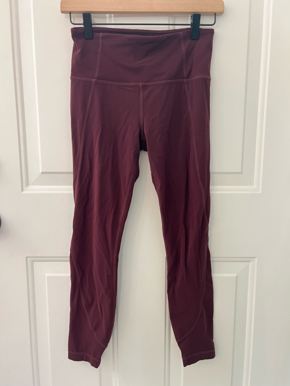 Athleta Burgundy Small Legging